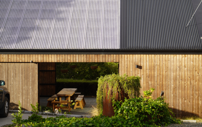 02 Good from scratch Rustic Cedar