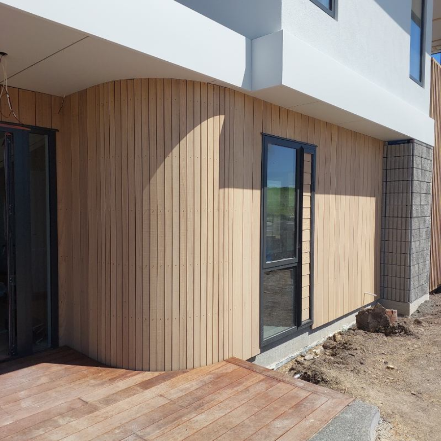 Amba caliaby curved wall