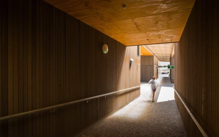 VC Muriwai Surf Club 5 Large